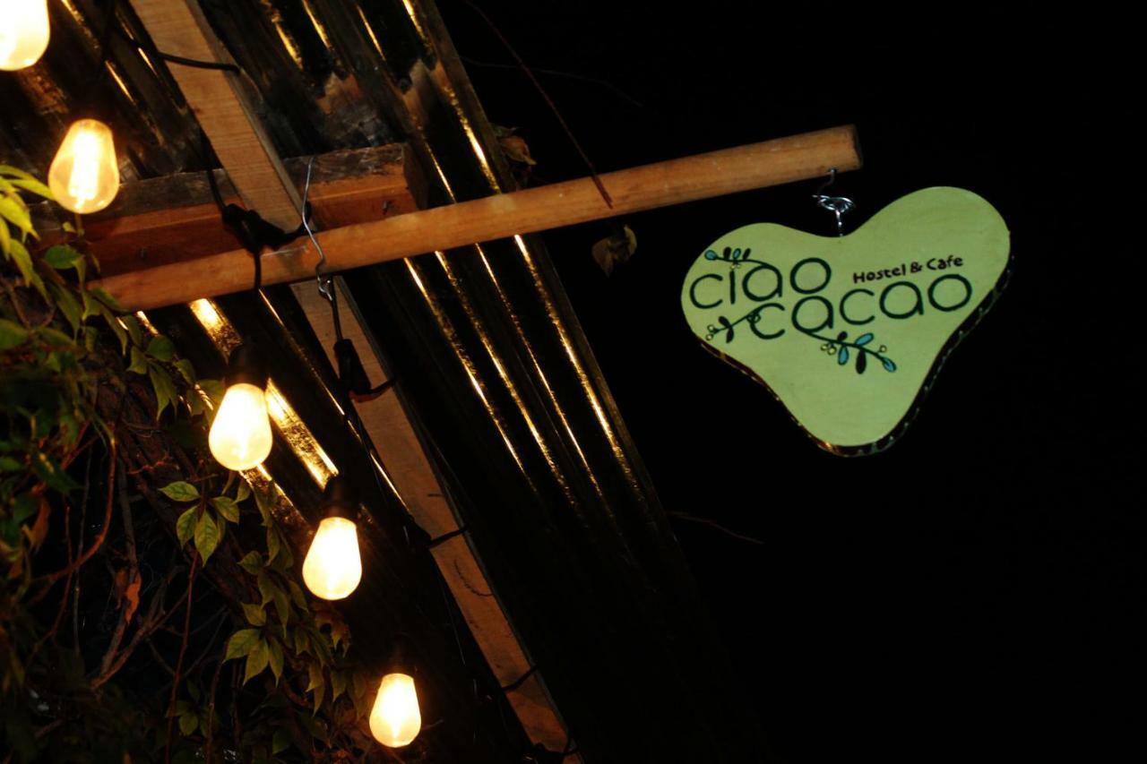Ciao Cacao Hostel & Vegan Cafe Flores Bagian luar foto